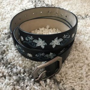 Floral Embroidered Black Belt L/XL